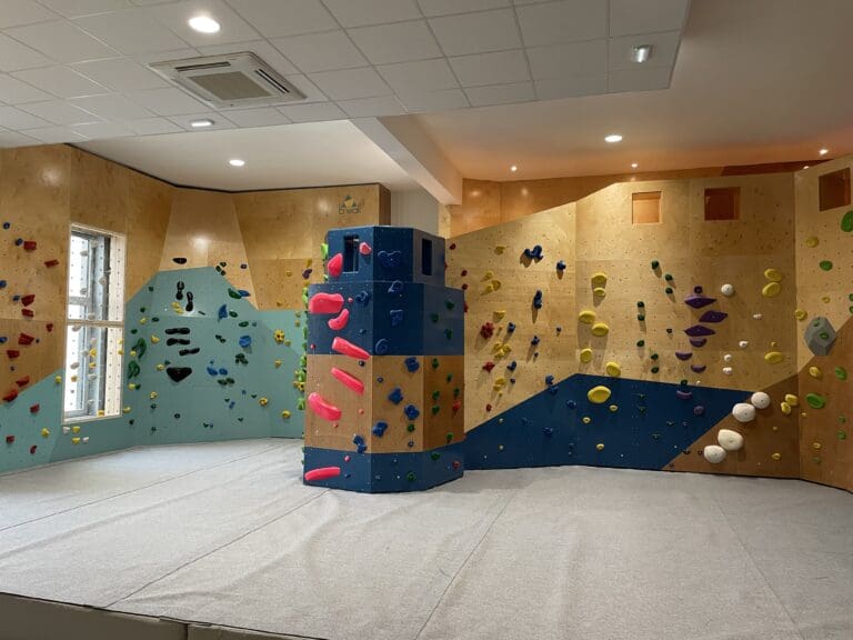 espace enfants salle d'escalade Vannes